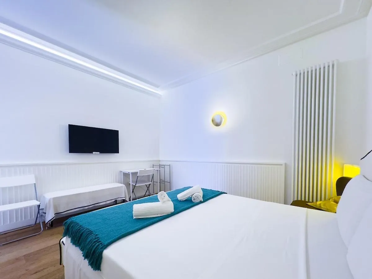 Gold Suite 5 Minuti Dal Colosseo Rome Apartment