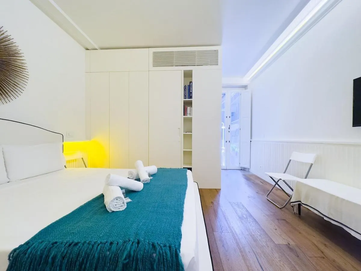 Gold Suite 5 Minuti Dal Colosseo Rome Apartment